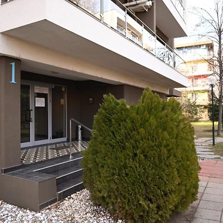 Welcome To Bucharest Airport Residences & Therme-Self Check-In Otopeni Zewnętrze zdjęcie